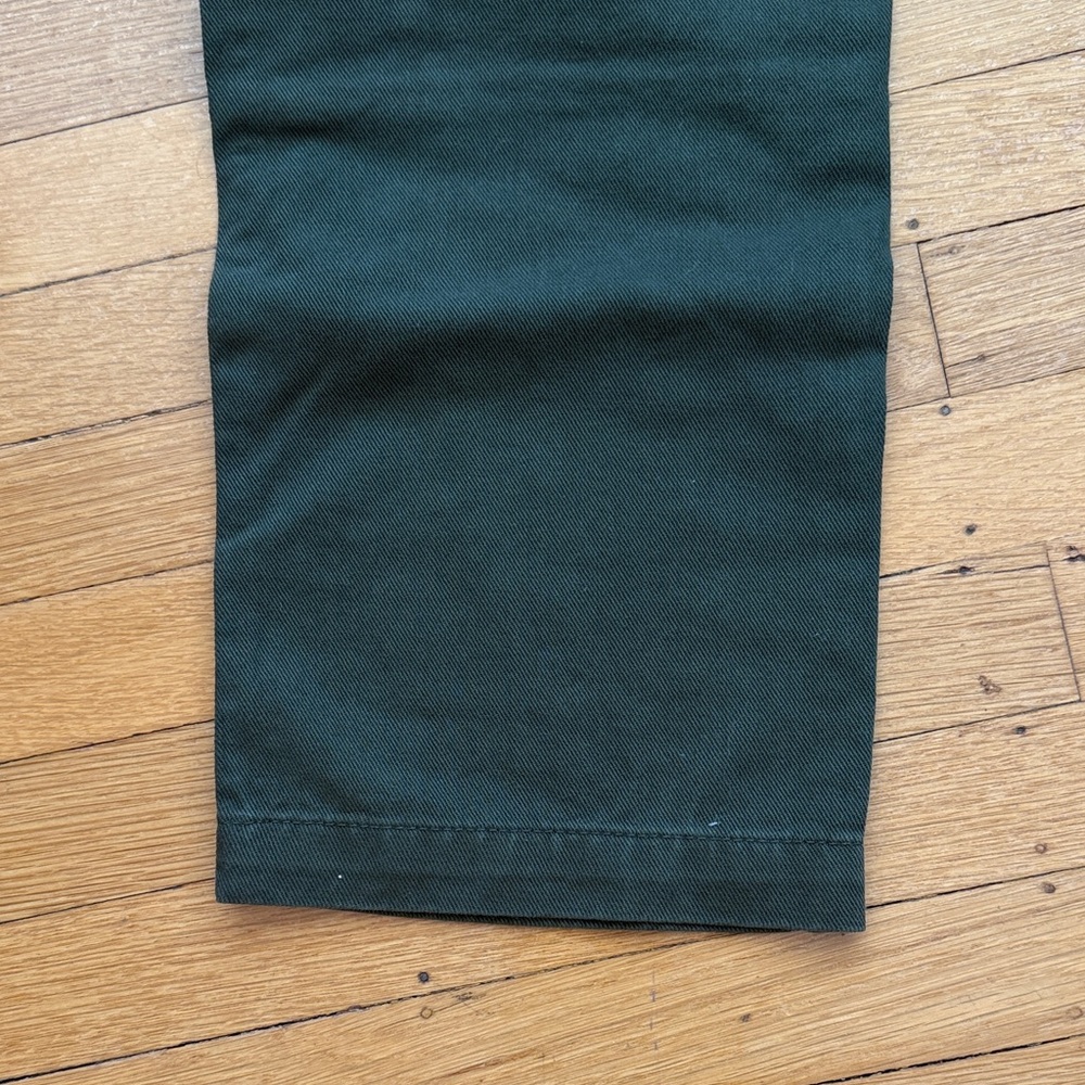 Aritzia Green Cargo Pants - Picture 8 of 9